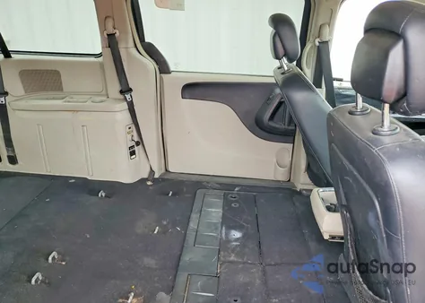 2014 Chrysler Town & Country Touring from USA, damaged, VIN 2C4RC1BG9ER396800